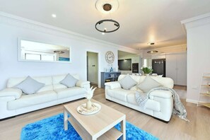 Smart TV, offices