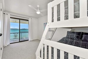 4 bedrooms, desk, iron/ironing board, WiFi