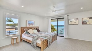 4 bedrooms, iron/ironing board, WiFi