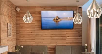 Merepargi ApartHotel & Cafe