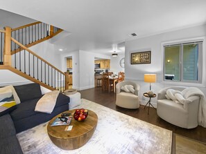 Apartment, 3 Schlafzimmer | Wohnbereich | Smart-TV