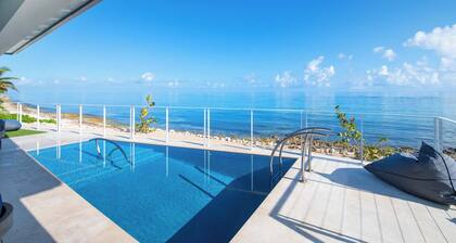 Willow Beach: Family Friendly Beach House w/ Private Pool and Backyard Snorkeling