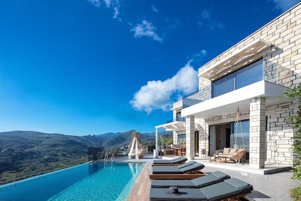 Front of property - Argyrie Villas (Kissamos)