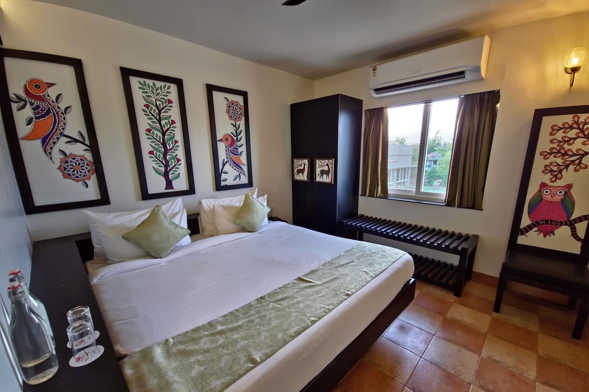Family Suite For 6 Person (3 Bedroom With Living Room) | 1 phòng ngủ, giường gấp/giường phụ (phụ phí), bộ trải giường