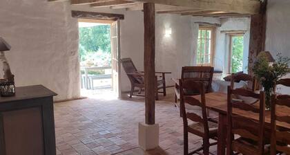 Le Cottage des Acacias - un Logis Nature, une Piscine Naturelle et des Animaux!