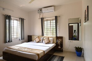 Room - Clover Villa Hotels (Bhubaneshwar)