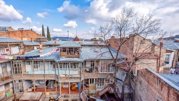 Apartment | Courtyard view