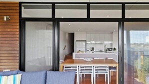 Living area - Villa Isola, Golf Course Views. (Cowes)