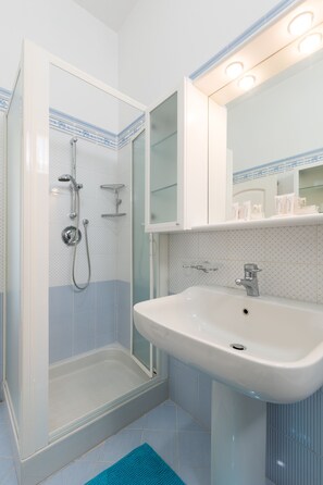 Bathroom - Ognissanti Design by Mmega (Florence)