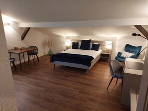 Hochwertige Bettwaren, individuell dekoriert, individuell eingerichtet