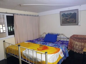 1 chambre, Wi-Fi gratuit, draps fournis