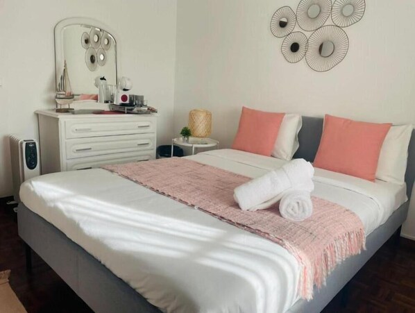 1 bedroom, WiFi, bed sheets