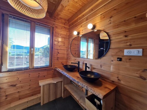 "La Dame du Lac" -  Chalet cocooning au bord du lac