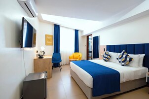 Quarto superior | 1 quarto, cofres nos quartos, escrivaninha, cortinas blackout