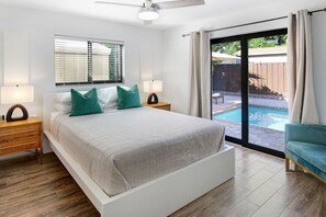 3 bedrooms, desk, iron/ironing board, travel crib - 8 Mins to Beach Front Promenade-Pool-King Bed-BBQ-Games (Pompano Beach)