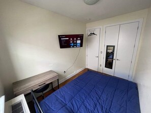 1 chambre, fer et planche Ă repasser, Wi-Fi, draps fournis