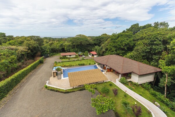Exterior - King Suite in Playa Coyote, King Suite with ocean view (Bejuco)