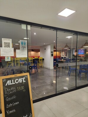 Restaurant - Apartamento Centro de Curitiba (Curitiba)
