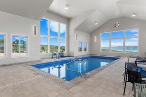 Piscine intérieure, piscine chauffée