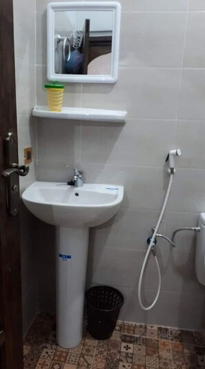 Sabonete, papel higiênico