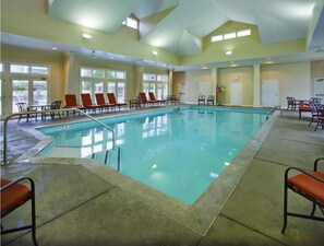 Indoor pool, outdoor pool - 1Bed/1Bath Gorgeous Nashville Resort Next to Grand Ole Opry!! (Nashville)