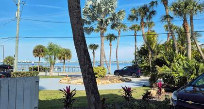 Water View Studio near downtown