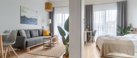 1 bedroom, iron/ironing board, free WiFi