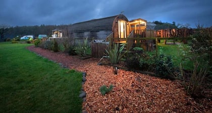 The Galloway Steading-The Stag Hoose Family cabin with Hot Tub