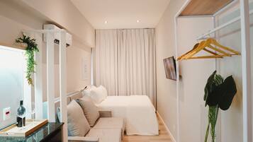 Superior Studio, 1 Double Bed with Sofa bed | Free WiFi, bed sheets