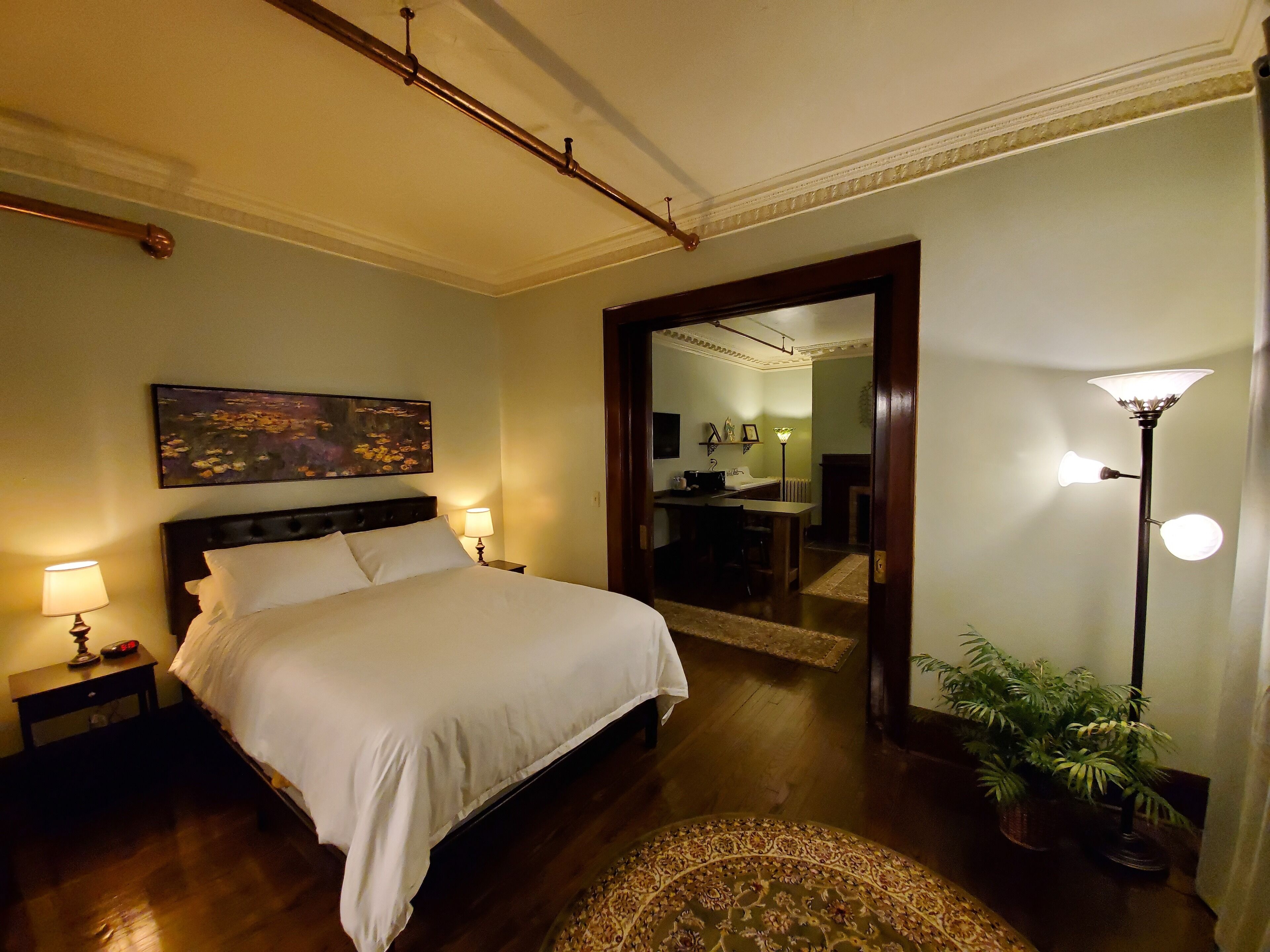 1 habitación, tabla de planchar con plancha y wifi gratis 