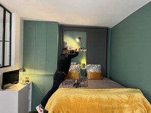 1 bedroom, iron/ironing board, free WiFi, bed sheets