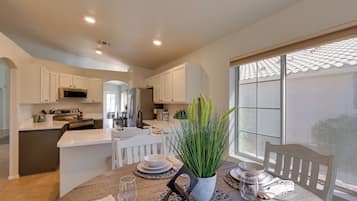 Rumah (3 Bedrooms) | Interior