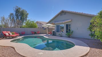House (3 Bedrooms) | Front of property