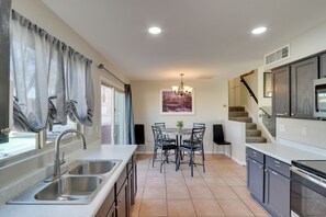 House (3 Bedrooms) | Interior - Pool, Game Room! Golfer's Paradise in Mesa (Mesa)