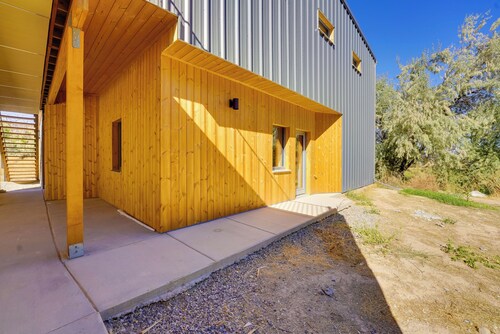 Unique Grand Junction Guest Suite w/ Gas Fire Pit!
