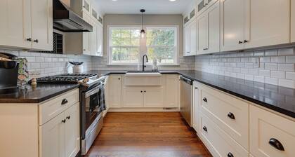 Powell Home w/ Fire Pit - 5 Mi to Columbus Zoo!