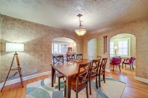 Interior - Charming Tusla Home ~ Half-mi to Expo Square! (Tulsa)
