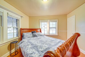 平房 (3 Bedrooms) | 3 間睡房、床單