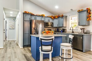 House (3 Bedrooms) | Interior