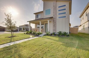 House (2 Bedrooms) | Interior - New-build College Station Home, Near Texas A & M! (College Station)