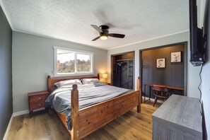 House (3 Bedrooms) | Interior - Pet-friendly Boone Home w/ Scenic Mountain Views! (Boone)