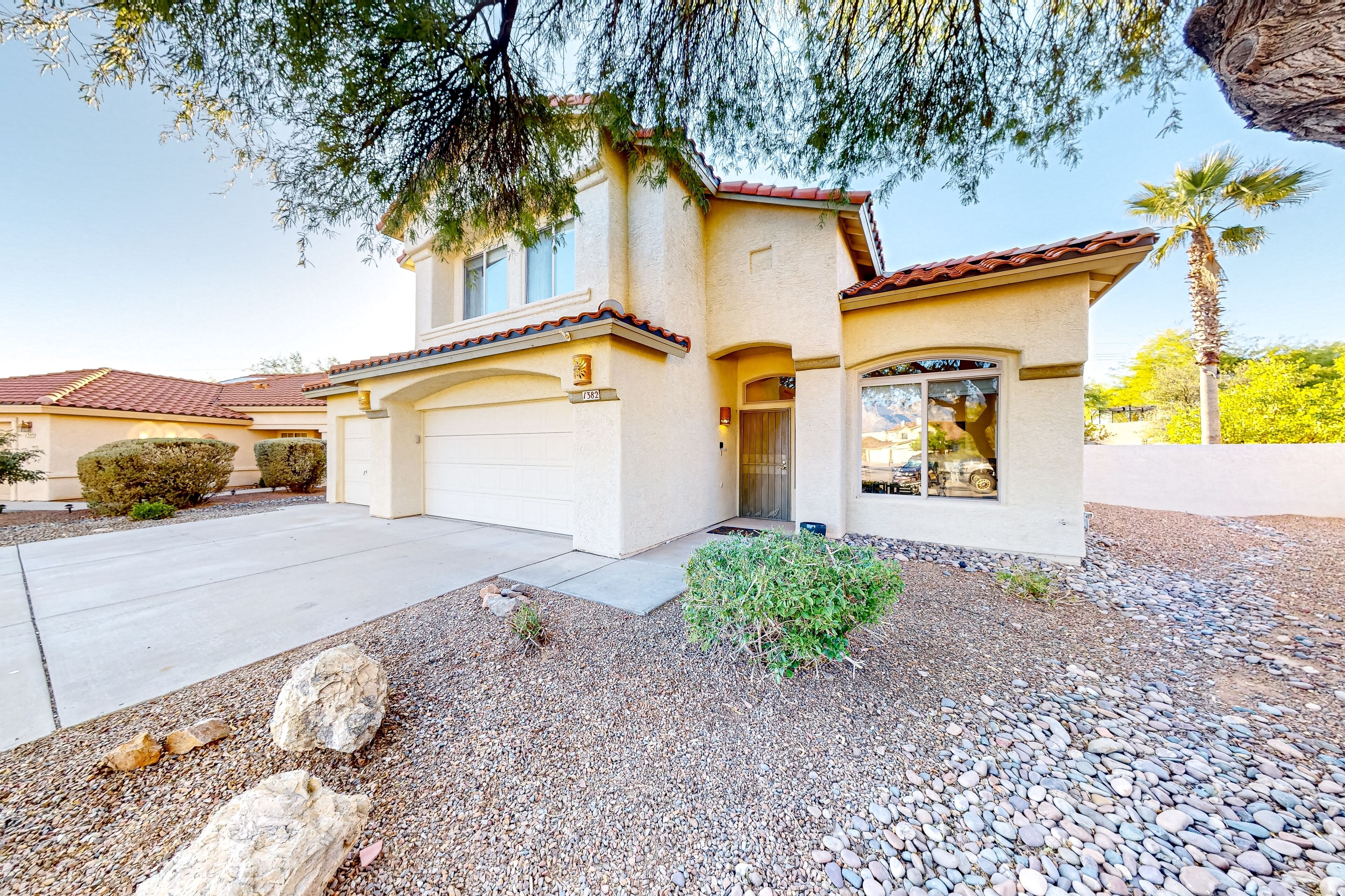 Lovely desert home with pool, covered patio, office, & mtn views - dog-friendly