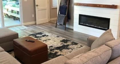Completely remodeled home within walking distance to the lake!