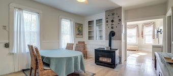 New Bedford Apartment ~ 4 Mi to Fort Phoenix Beach