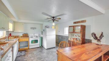 Cottage (2 Bedrooms) | Front of property