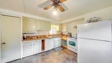 Cottage (2 Bedrooms) | Interior