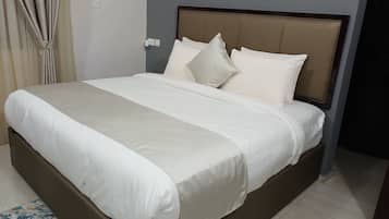 Quarto solteiro luxo | Wi-Fi de cortesia