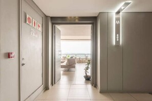 Interior - Lovely 2 bedroom apartment (Sandton)