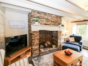 Living area - Alexander's Cottage (Kingsbridge)