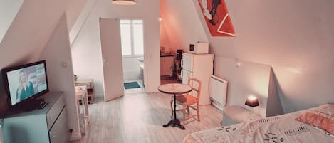 1 chambre, accĂšs au Wi-Fi (inclus), literie fournie